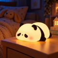Veilleuse panda en silicone allumée, lumière douce pour chambre d'enfant